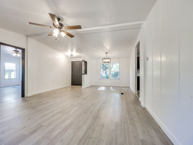 9200 Hollow Road, Newalla, OK 74857