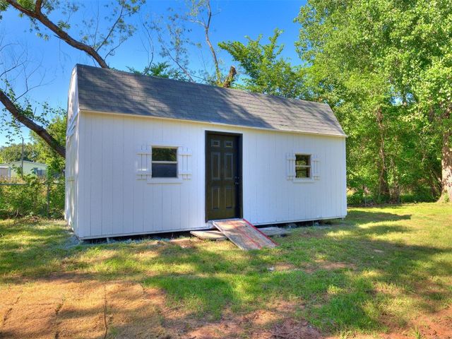 9200 Hollow Road, Newalla, OK 74857