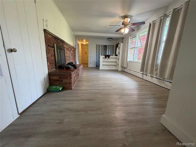 28147 Wildwood Trail, Farmington Hills, MI 48336