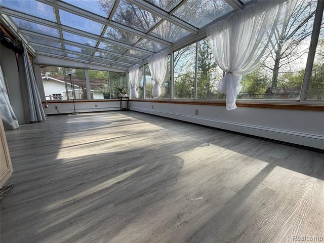 28147 Wildwood Trail, Farmington Hills, MI 48336