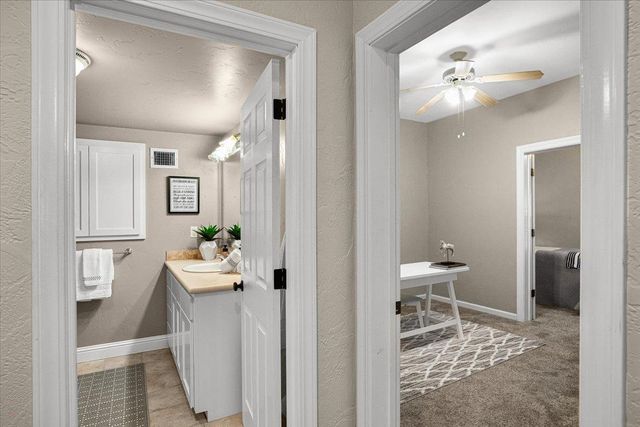 672 Pedersen Rd, Oakdale, CA 95361