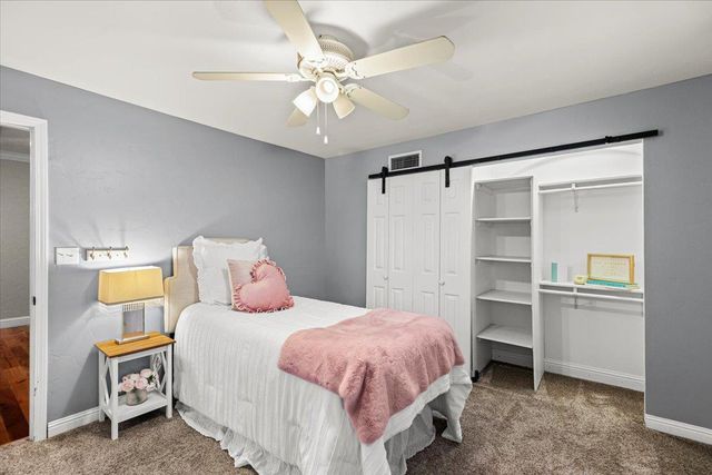 672 Pedersen Rd, Oakdale, CA 95361