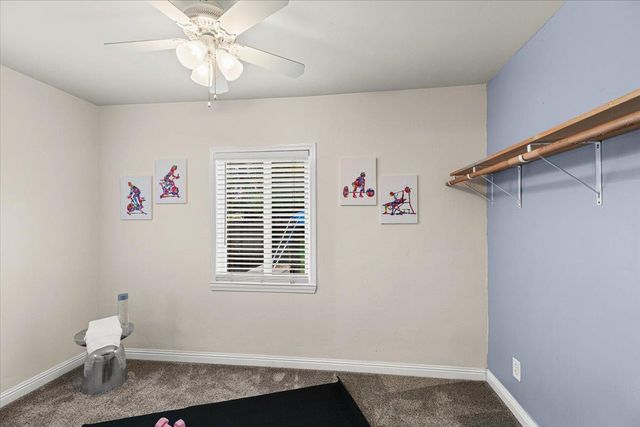 672 Pedersen Rd, Oakdale, CA 95361