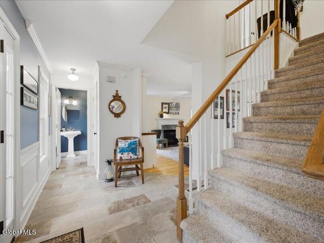 12 Larkspur Drive, Saratoga Springs, NY 12866