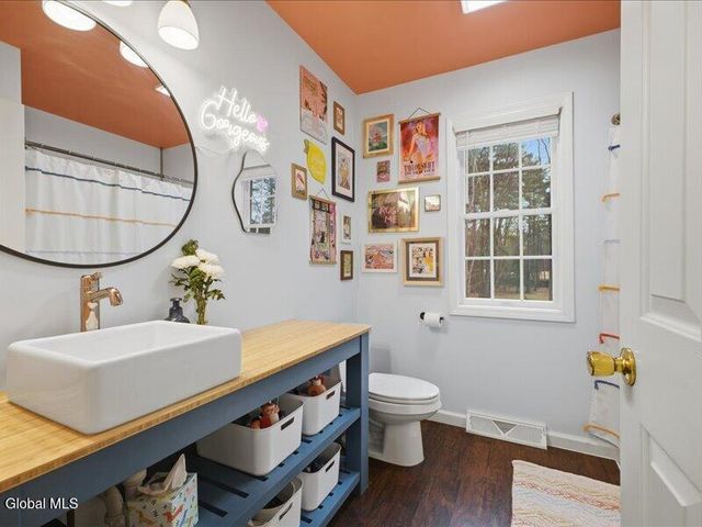 12 Larkspur Drive, Saratoga Springs, NY 12866