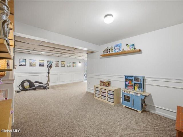 12 Larkspur Drive, Saratoga Springs, NY 12866