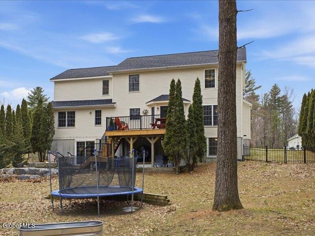 12 Larkspur Drive, Saratoga Springs, NY 12866