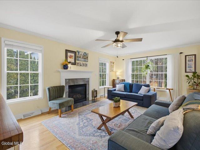 12 Larkspur Drive, Saratoga Springs, NY 12866