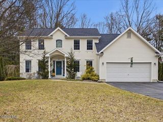 12 Larkspur Drive, Saratoga Springs, NY 12866