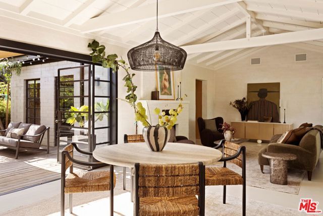 4241 Campbell Drive, Los Angeles, CA 90066