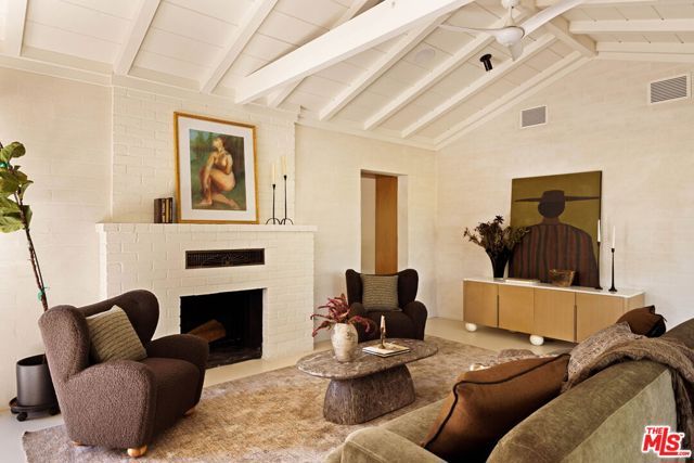 4241 Campbell Drive, Los Angeles, CA 90066