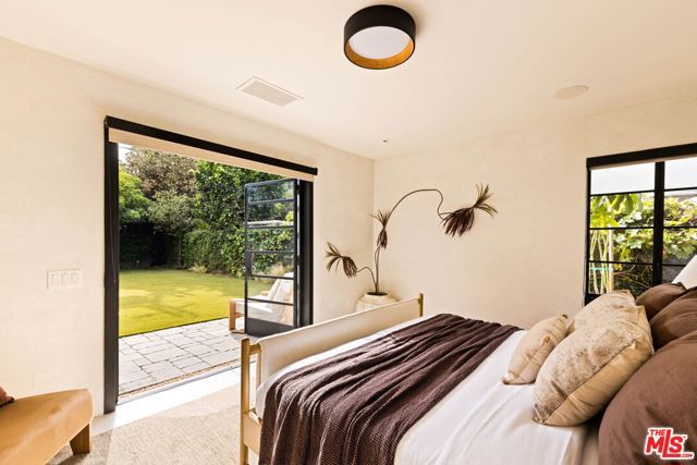 4241 Campbell Drive, Los Angeles, CA 90066