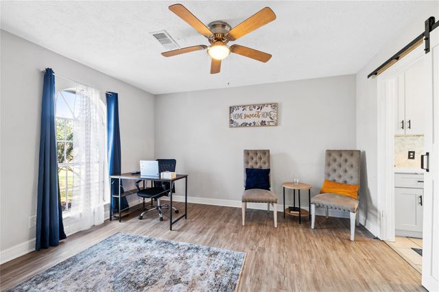 5509 Thornwood Circle, Dickinson, TX 77539