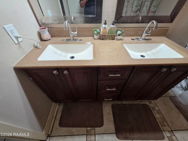 1025 Sugarland Drive, Breaux Bridge, LA 70517