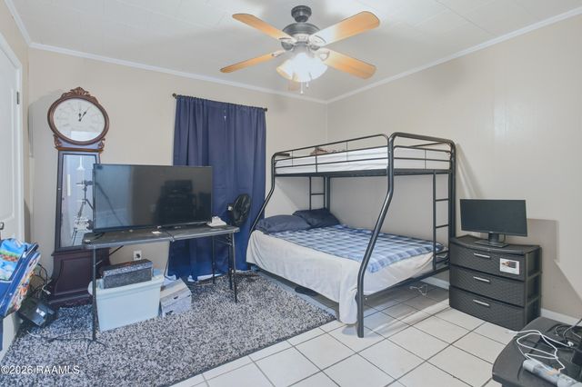 1025 Sugarland Drive, Breaux Bridge, LA 70517