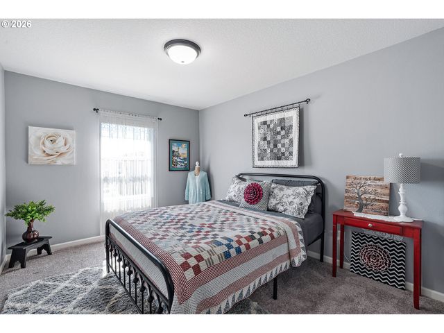 2091 35TH Ave, Forest Grove, OR 97116