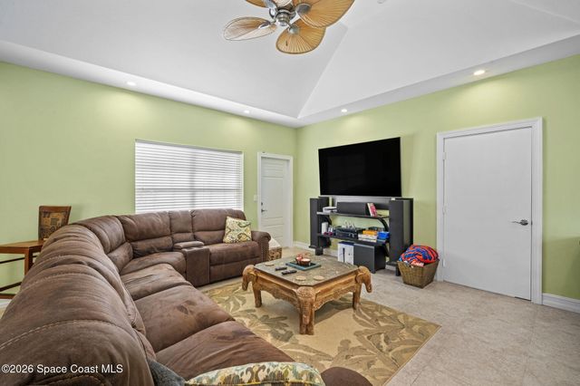 250 Lanternback Island Drive, Satellite Beach, FL 32937