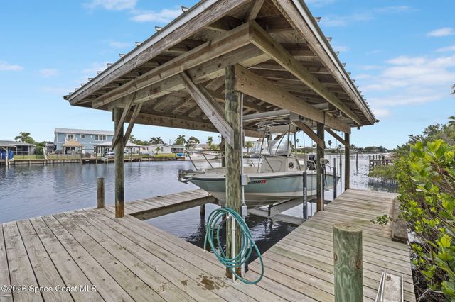 250 Lanternback Island Drive, Satellite Beach, FL 32937