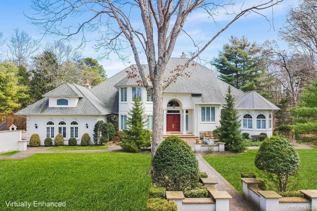 139 Private Road, East Patchogue, NY 11772