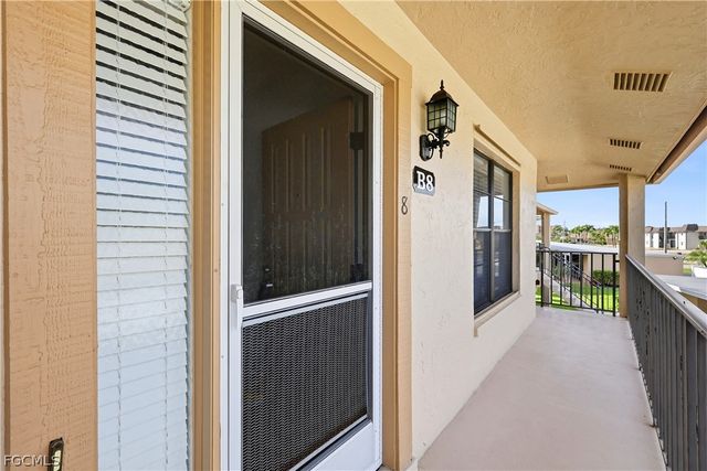 4005 SE 19th PL 8, Cape Coral, FL 33904