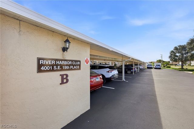 4005 SE 19th PL 8, Cape Coral, FL 33904