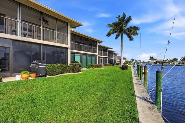 4005 SE 19th PL 8, Cape Coral, FL 33904