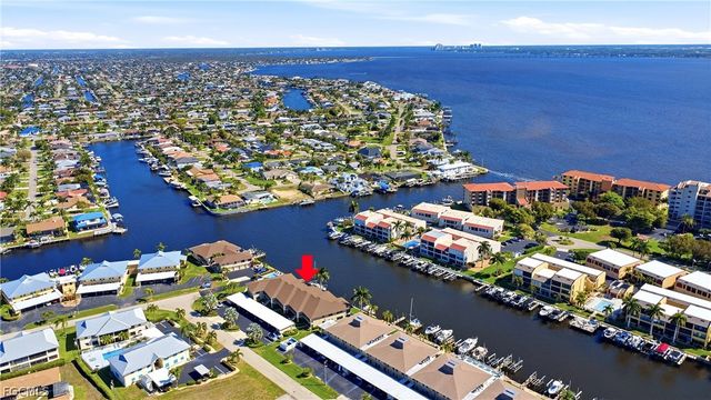 4005 SE 19th PL 8, Cape Coral, FL 33904