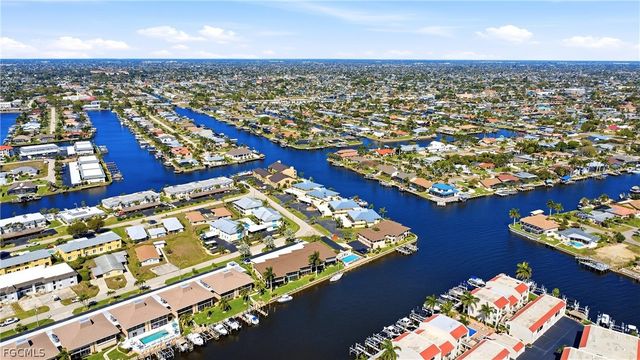 4005 SE 19th PL 8, Cape Coral, FL 33904