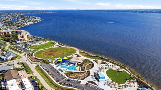 4005 SE 19th PL 8, Cape Coral, FL 33904