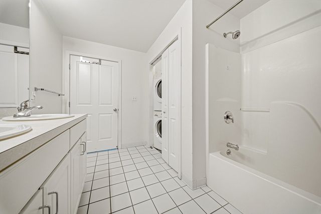 30 Franklin St 312, Malden, MA 02148