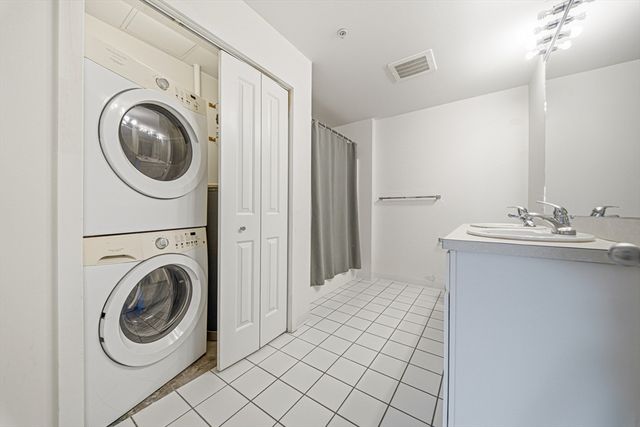 30 Franklin St 312, Malden, MA 02148
