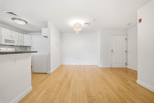 30 Franklin St 312, Malden, MA 02148