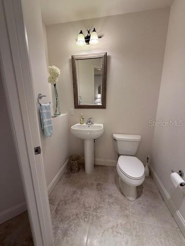 7710 LAKE VISTA COURT 302, Lakewood Ranch, FL 34202