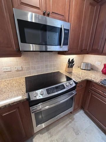 7710 LAKE VISTA COURT 302, Lakewood Ranch, FL 34202
