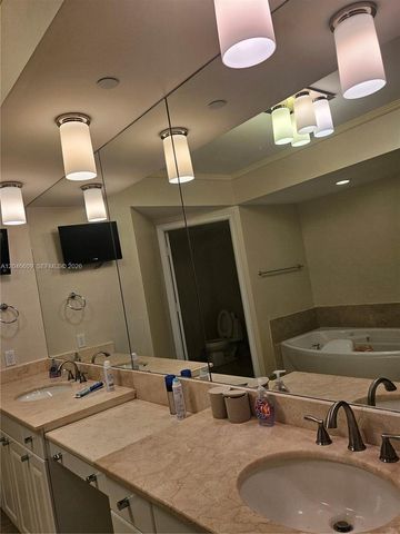 20201 E Country Club Dr 2409, Aventura, FL 33180