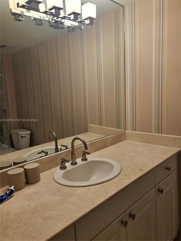 20201 E Country Club Dr 2409, Aventura, FL 33180