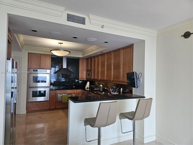 20201 E Country Club Dr 2409, Aventura, FL 33180