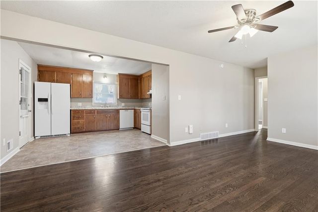 10816 E 66th Terrace, Raytown, MO 64133