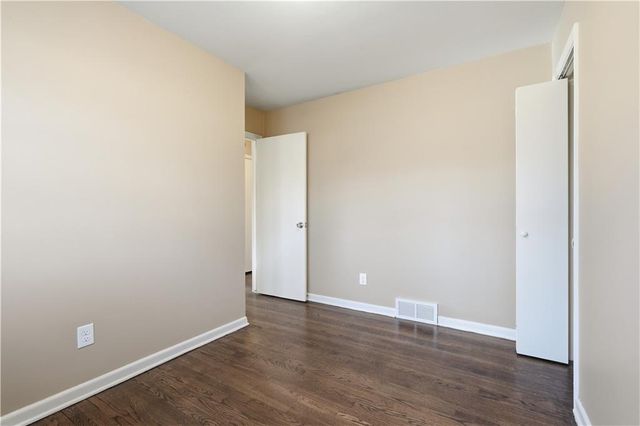 10816 E 66th Terrace, Raytown, MO 64133