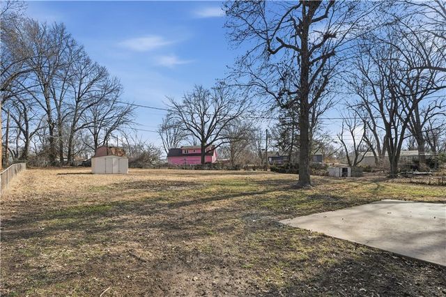 10816 E 66th Terrace, Raytown, MO 64133