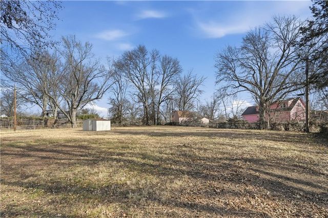 10816 E 66th Terrace, Raytown, MO 64133