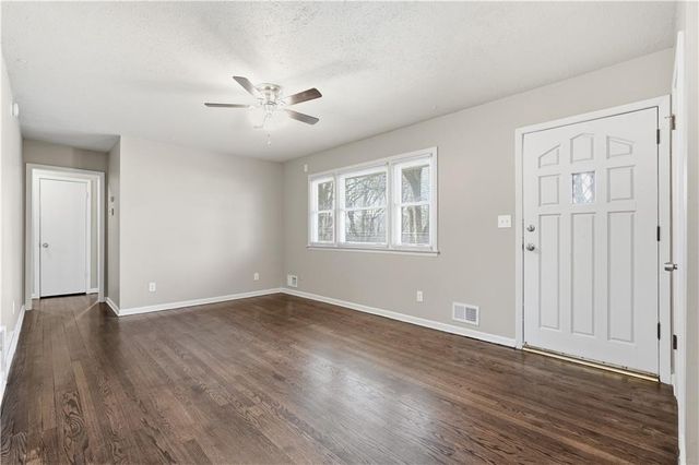 10816 E 66th Terrace, Raytown, MO 64133