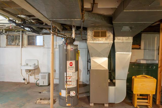 409 2nd Street, Menasha, WI 54952