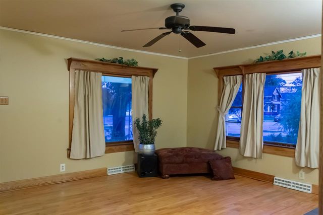 409 2nd Street, Menasha, WI 54952