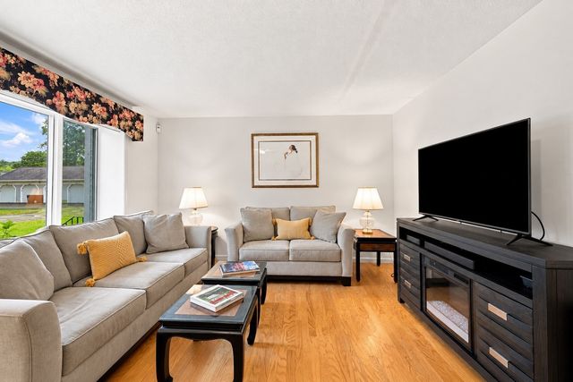 2002 Pheasant Creek Lane 2002, Peabody, MA 01960