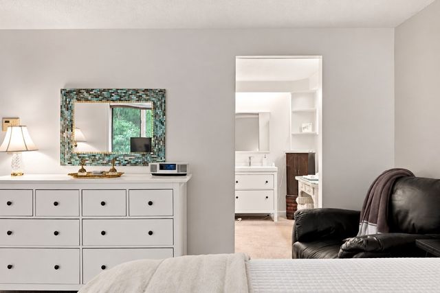 2002 Pheasant Creek Lane 2002, Peabody, MA 01960