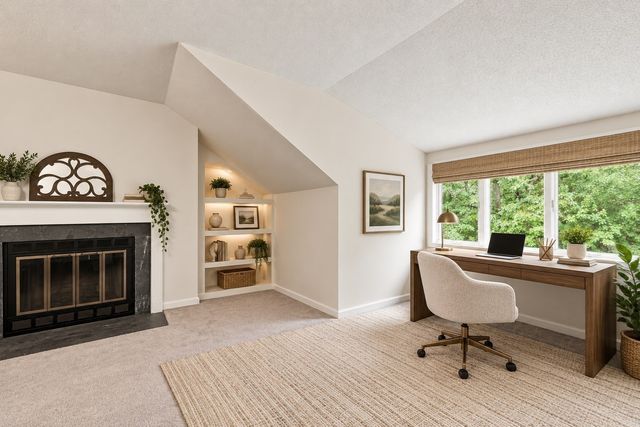 2002 Pheasant Creek Lane 2002, Peabody, MA 01960