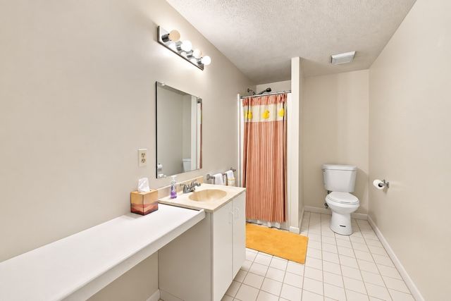 2002 Pheasant Creek Lane 2002, Peabody, MA 01960