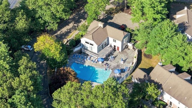 2002 Pheasant Creek Lane 2002, Peabody, MA 01960