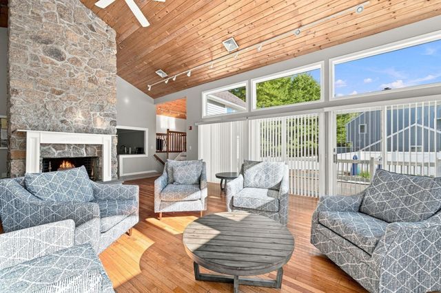 2002 Pheasant Creek Lane 2002, Peabody, MA 01960